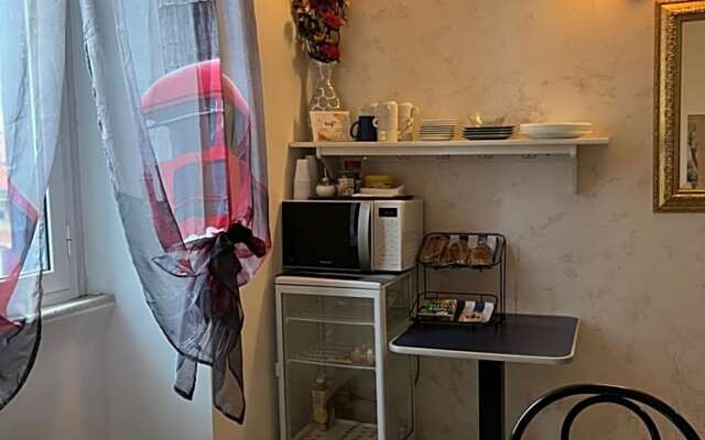 September Suite Rome