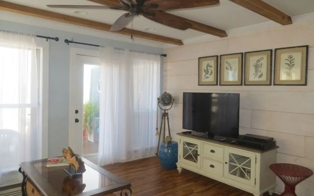 Comfort Breeze by RedAwning