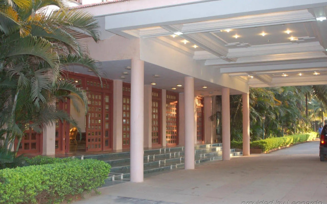 Royal Orchid Resort & Convention Centre