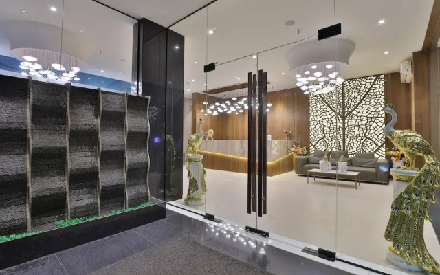 Hotel Elements