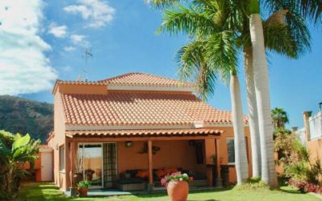 Villa Tauro Country Club