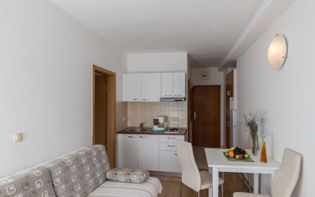 Apartments & Room Eva Slano