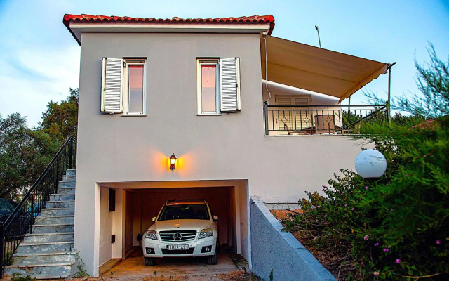 Romanos Beach Villas