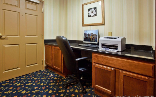 Holiday Inn Express Alpharetta - Roswell by IHG