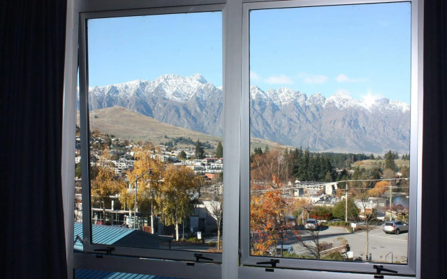 Hampshire Holiday Parks - Queenstown Lakeview