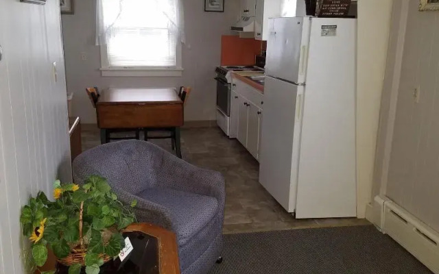 Simmons Motel