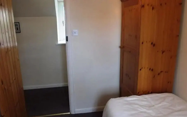 Cosheston Apartments 4