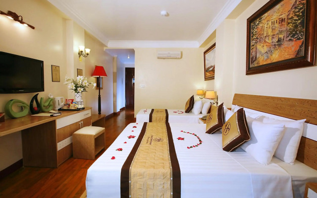 Hanoi House Hostel & Travel