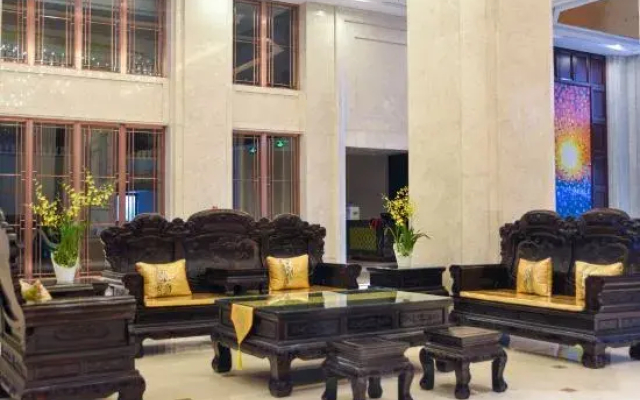 Baofeng International Hotel