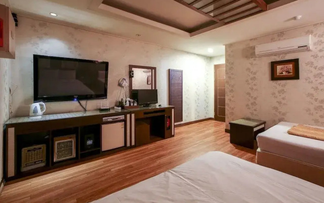 Sunflower Hotel