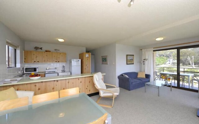 Intrepid, Unit 14, 3 Intrepid Close