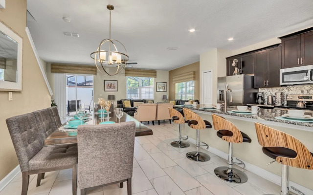 Luxurious Home W/private Pool, Near Disney!