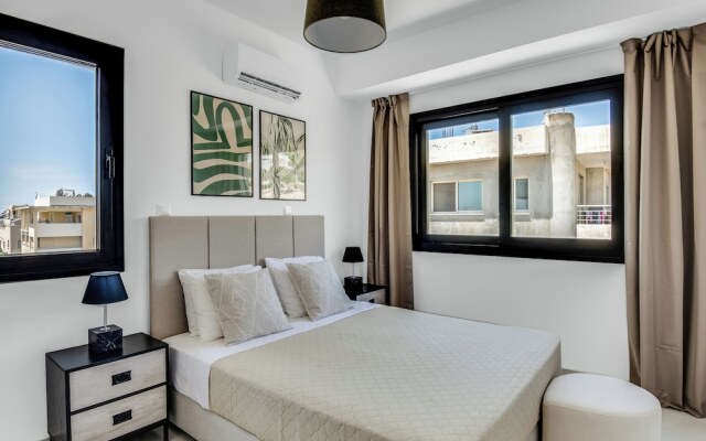 Sanders Elgio - Generous 2-bdr Apt w Balcony
