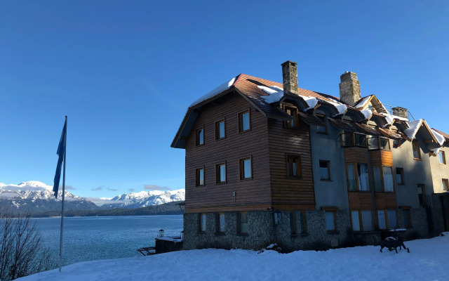 Correntoso Lake & River Hotel
