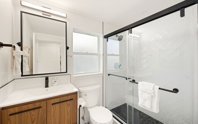 Elegant Old Town Charm – Walk to Csu and Downtown