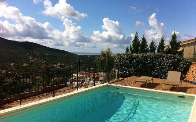 Spacious Villa With Panoramic Views, Located in the Provence