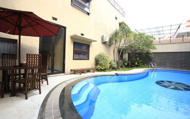 RedDoorz @ Menteng