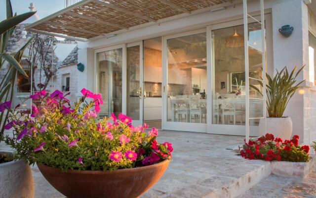 TD Trulli di Bouganville w Large Amazing Pool