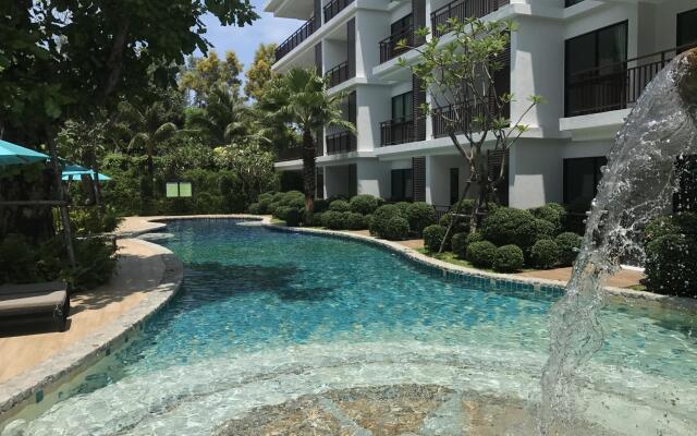 The Title Rawai beachfront. Convenient apartment with washer