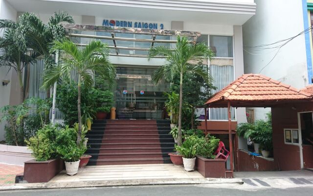 Modern SaiGon Hotel 2