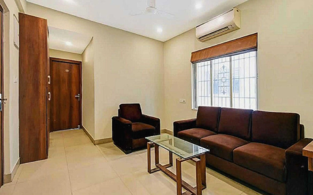 Collection O 80638 Roshans Inn