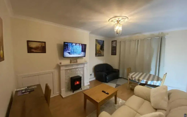 Private Lounge and Double Room