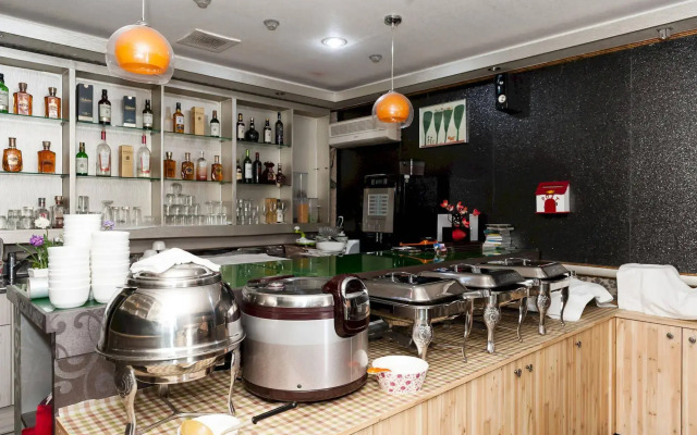 Fox Tourist Hotel