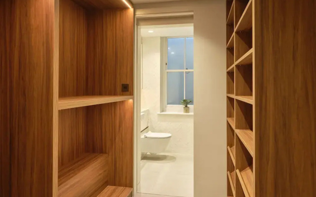 Mayfair Darley House by Viridian Apartments