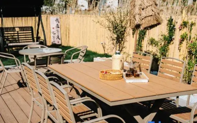 Suzhou Yinghu Suoyuan Homestay (Taihu Lake Eastern Mountain Scenic Area)