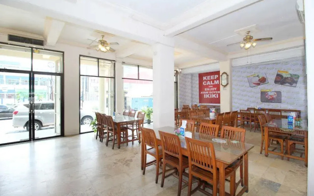 Airy Gajahmada 122 Semarang