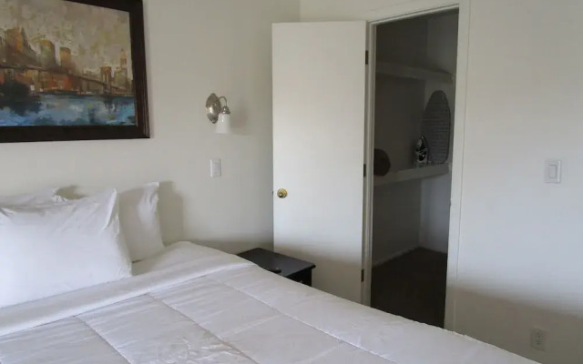 Park Suites at 135 - One Bedroom Apartment