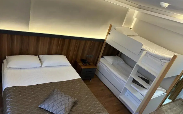Saka Life Hotel