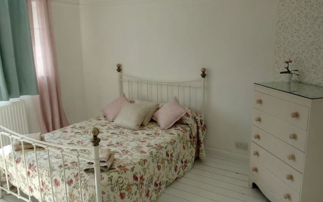 Rooms in Guildford Surrey