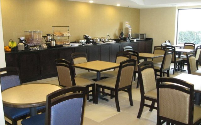 Best Western Plus Columbia North East