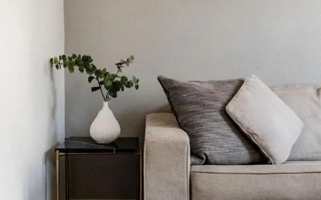 Kensington Court By Capital
