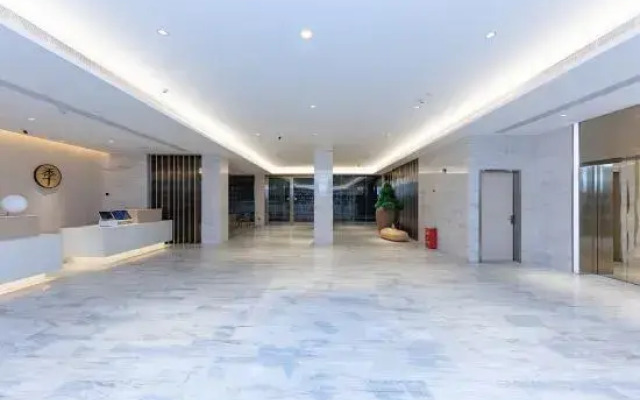 Ji Hotel Shenzhen Bao'an International Convention and Exhibition Center
