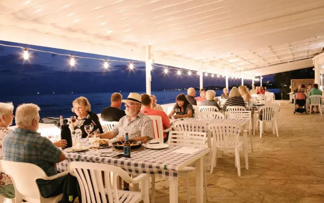 Las Palmeras Camping & Bungalow