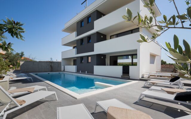 Mirabilis Residence