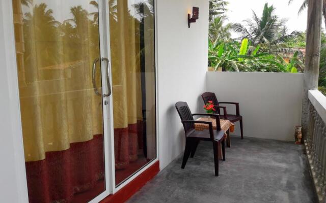 SunRay Rest - Beach View Homestay