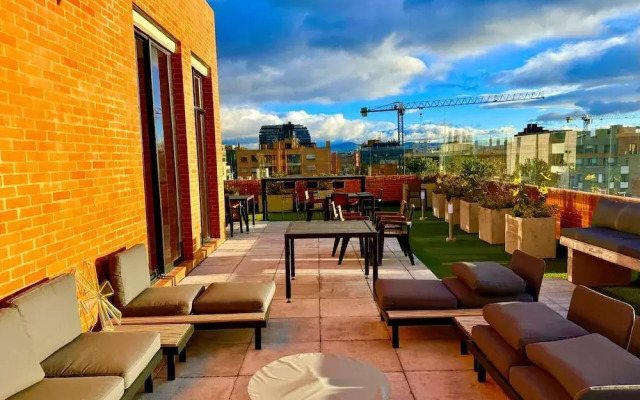 Bright Studio with Balcony 615