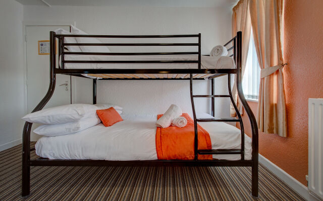 The Sandringham Court Hotel and Apartment