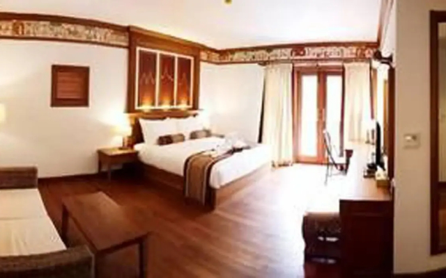 Heritage Bagan Hotel