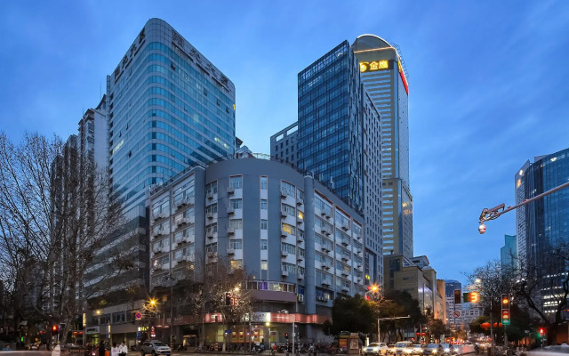Elan Hotel (Nanjing Xinjiekou Wangfu Street)
