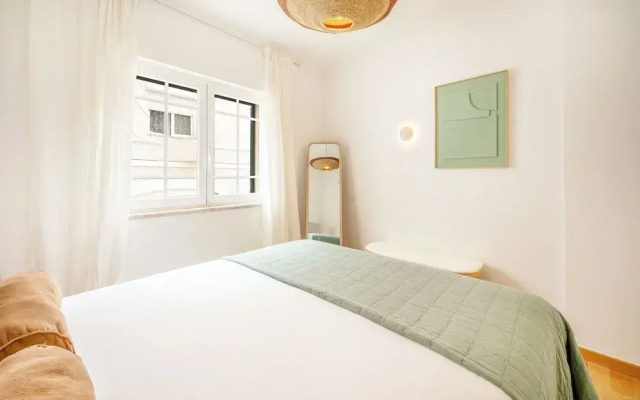 Blue Tide - Two Bedroom Apartment