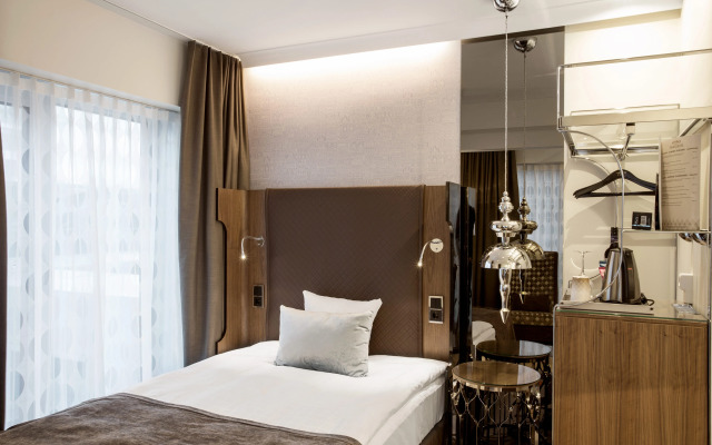 Tivoli Hotel