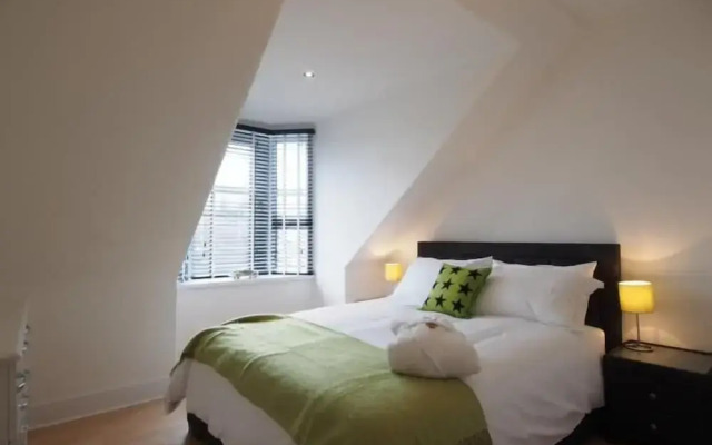 Thistle Apartments