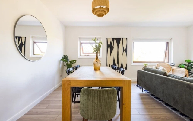 The Finchley Bolthole - Delightful 2bdr Flat