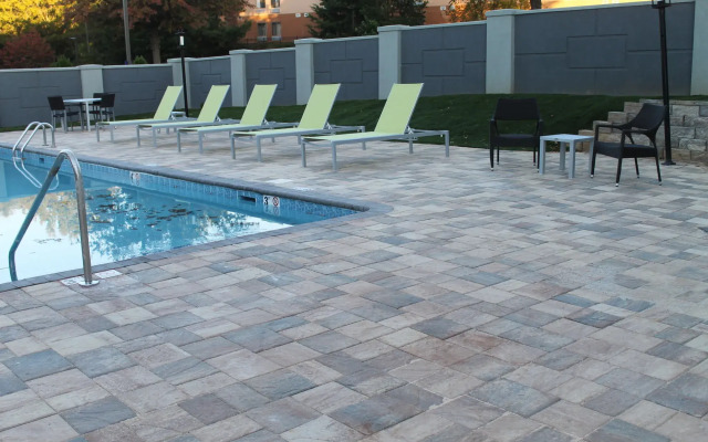 DoubleTree by Hilton Winston Salem - University