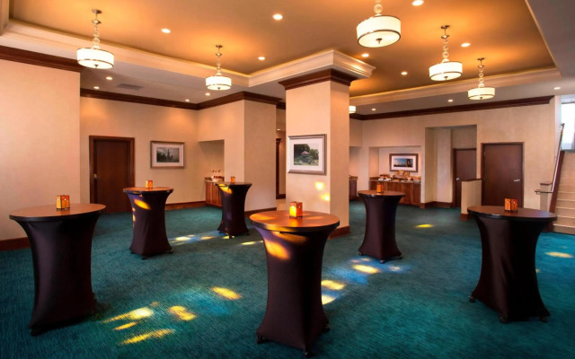 Residence Inn by Marriott Cincinnati Downtown/The Phelps