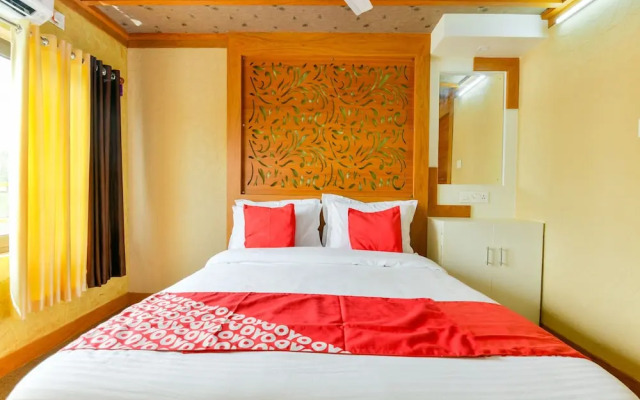 OYO 16838 Big B Houseboat 10 BHK